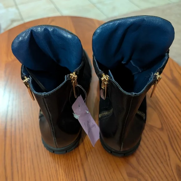 Valentina Rangoni Black Leather/Quilted Booties - Size 6.5M - Picture 2 of 12